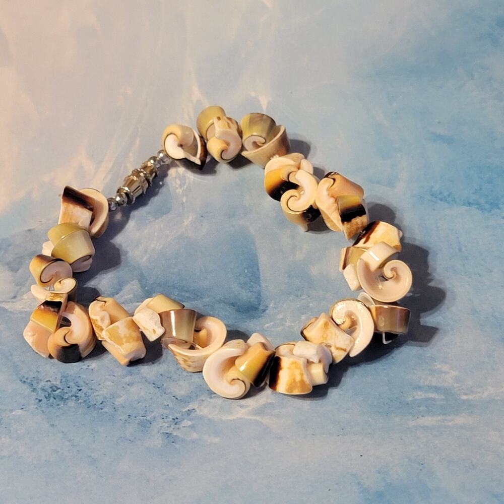 Vintage Shell Nugget Bracelet Beach Jewelry, Chunky, 7" Long Sbr-58 View 3